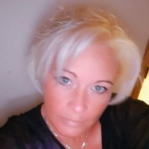 Meet your Posher, Lauralee